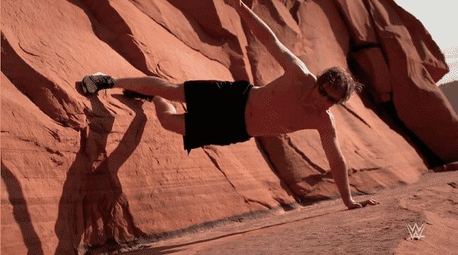 Watch Dean Ambrose Workout as He Prepares for Wrestlemania 32
