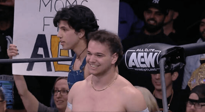 Former AEW/ROH Star Appears as WWE Extra with Backstage Notes from Raw and NXT